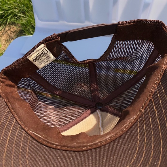 Vintage Lake Francis Resort Mesh Trucker Hat - Picture 3 of 3